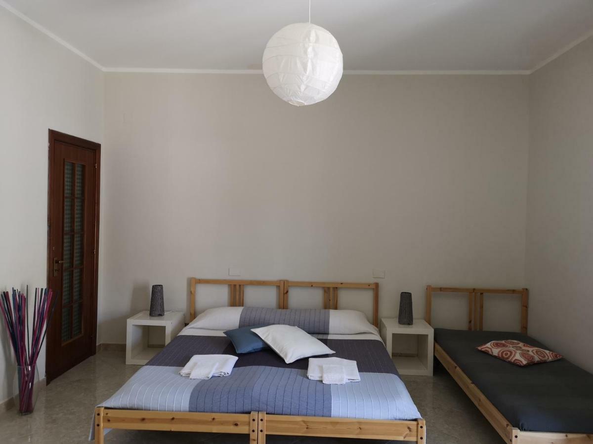 "Dint E Viche E Napule" Guest House Неаполь Экстерьер фото