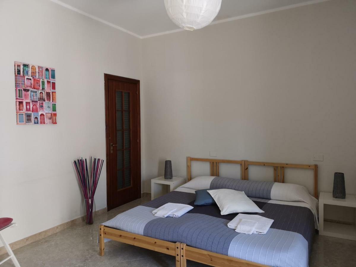"Dint E Viche E Napule" Guest House Неаполь Экстерьер фото