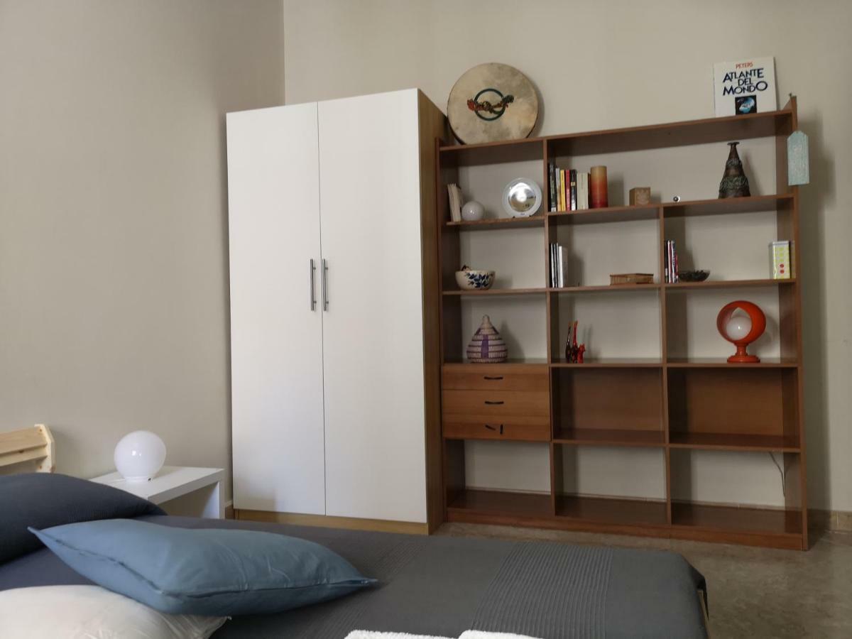 "Dint E Viche E Napule" Guest House Неаполь Экстерьер фото